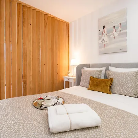 Bonfim Charming Flats By Hostwise Apartment