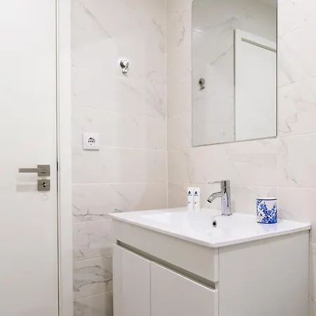 Bonfim Charming Flats By Hostwise Apartment